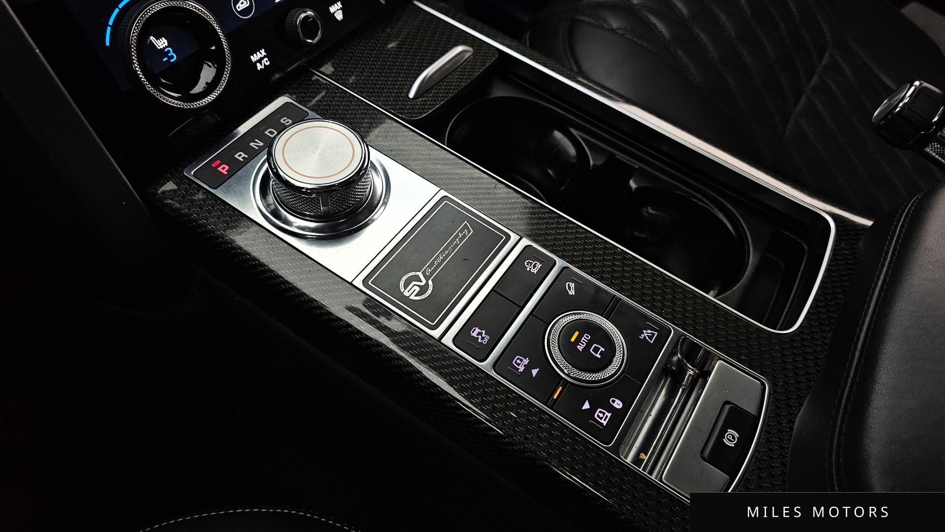 Land Rover Range Rover 2019 — миниатюра 9