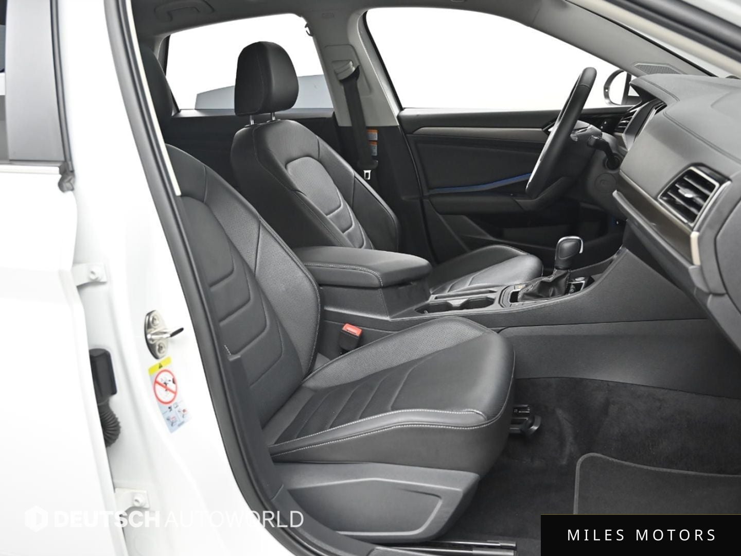 Volkswagen Jetta 2021 — миниатюра 10