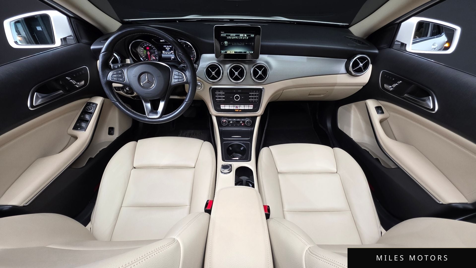 Mercedes-Benz GLA-Class X156 2019 — миниатюра 10