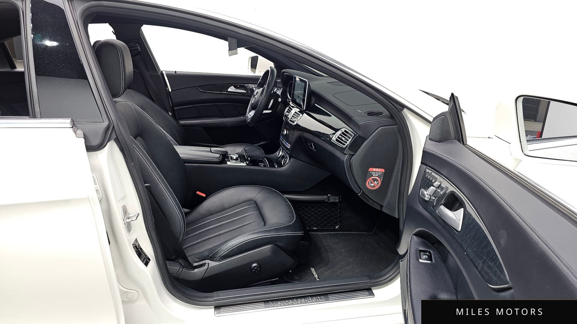 Mercedes-Benz CLS-Class W218 2016 — миниатюра 11