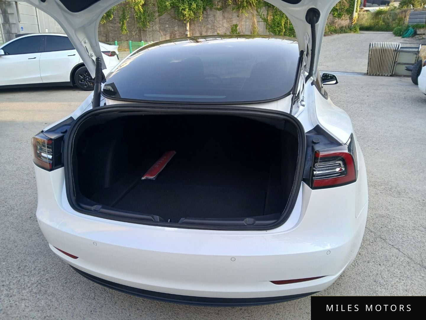 Tesla Model 3 2021 — миниатюра 5