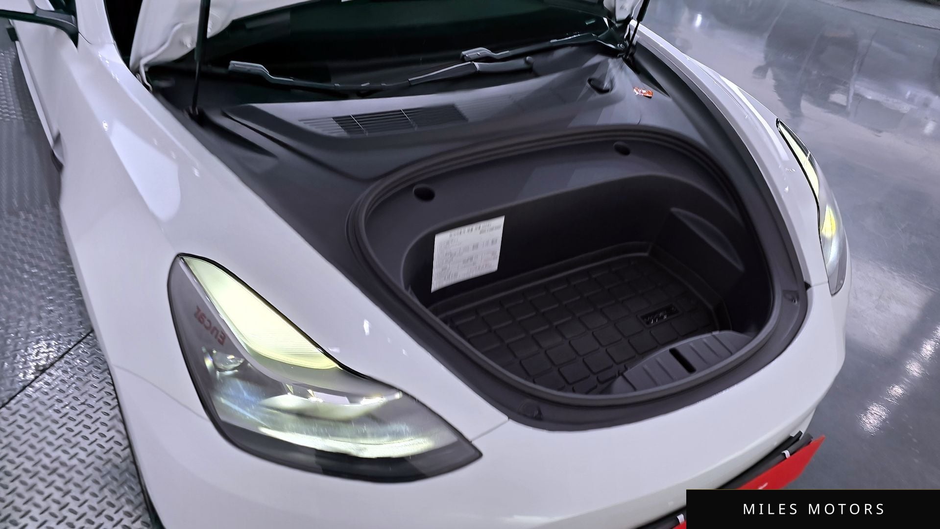 Tesla Model 3 2021 — миниатюра 6