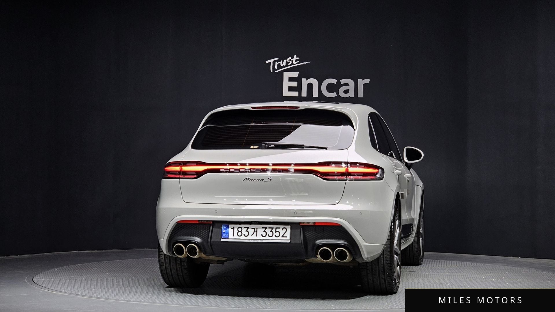 Porsche Macan 2023 — миниатюра 4