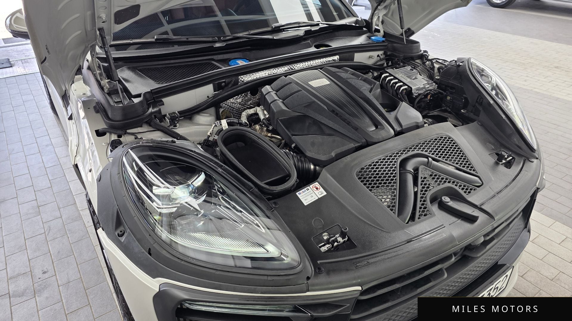 Porsche Macan 2023 — миниатюра 6