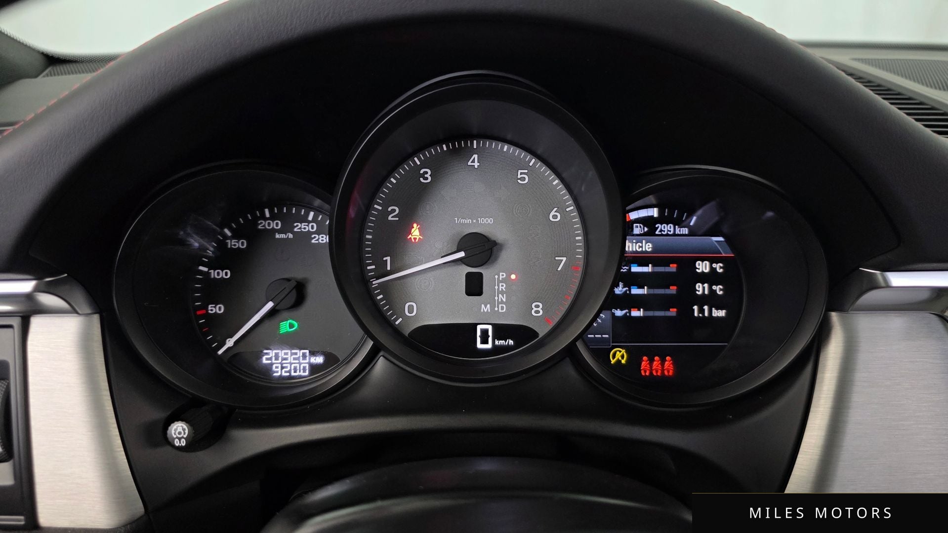 Porsche Macan 2023 — миниатюра 11