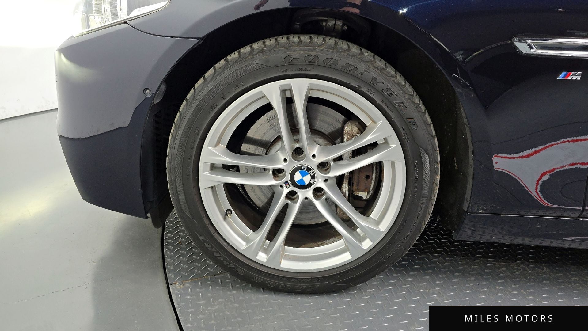 BMW 5 Series (F10) 2014 — миниатюра 4