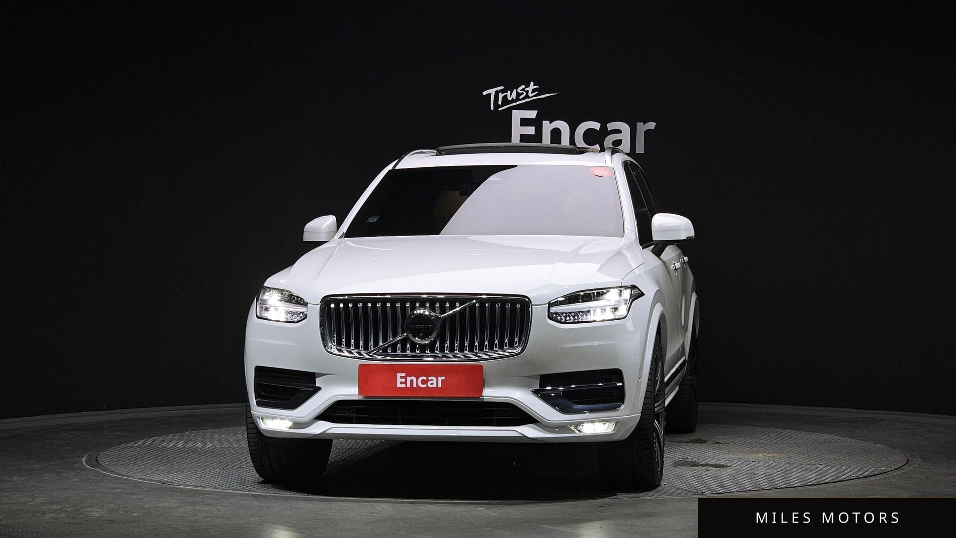Volvo XC90 2023 — миниатюра 3