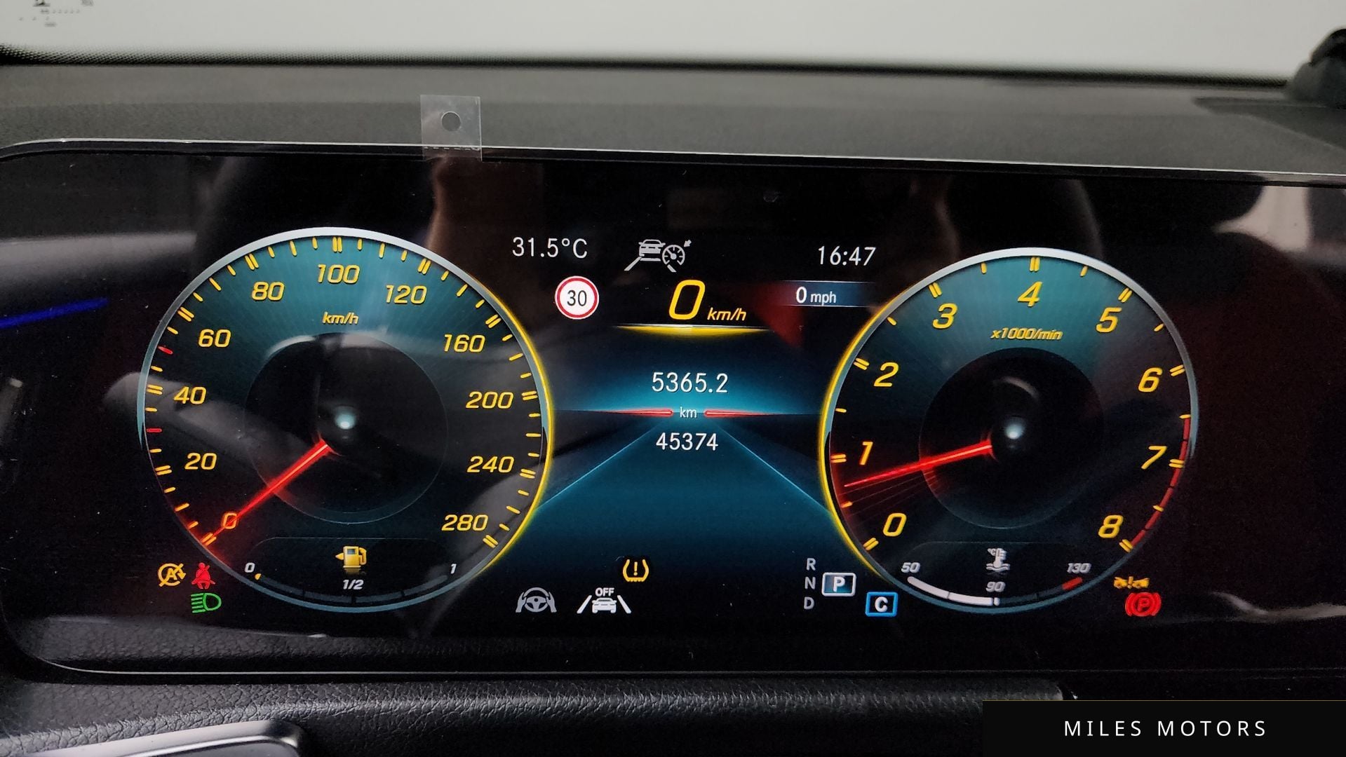 Mercedes-Benz GLB-Class X247 2023 — миниатюра 11