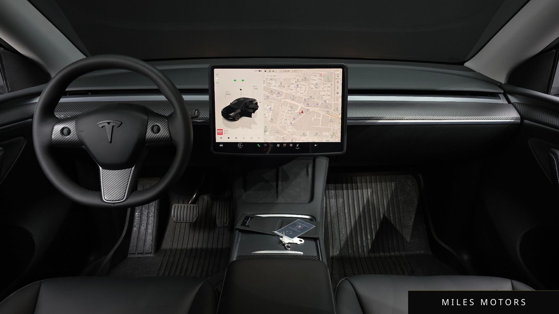 Tesla Model Y 2024 — миниатюра 10