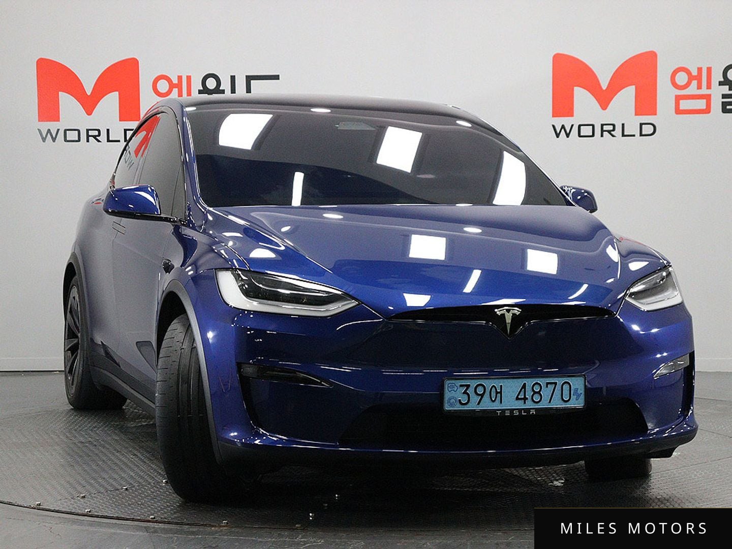 Tesla Model X 2023 — миниатюра 2