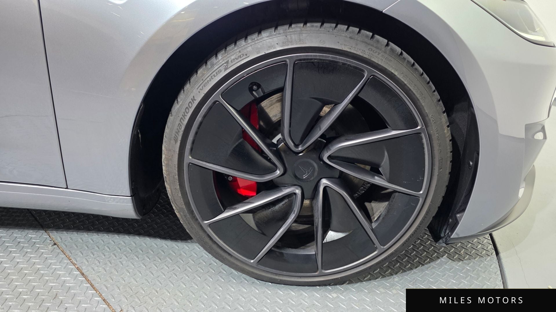 Tesla Model 3 2024 — миниатюра 7