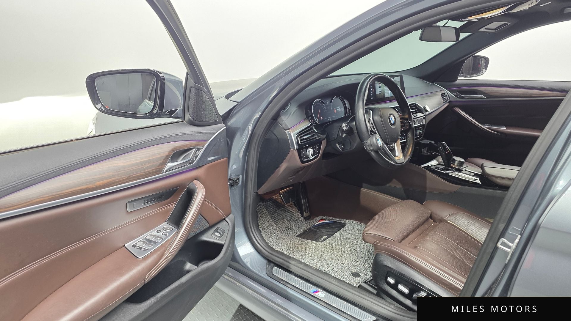 BMW 5 Series (G30) 2018 — миниатюра 10