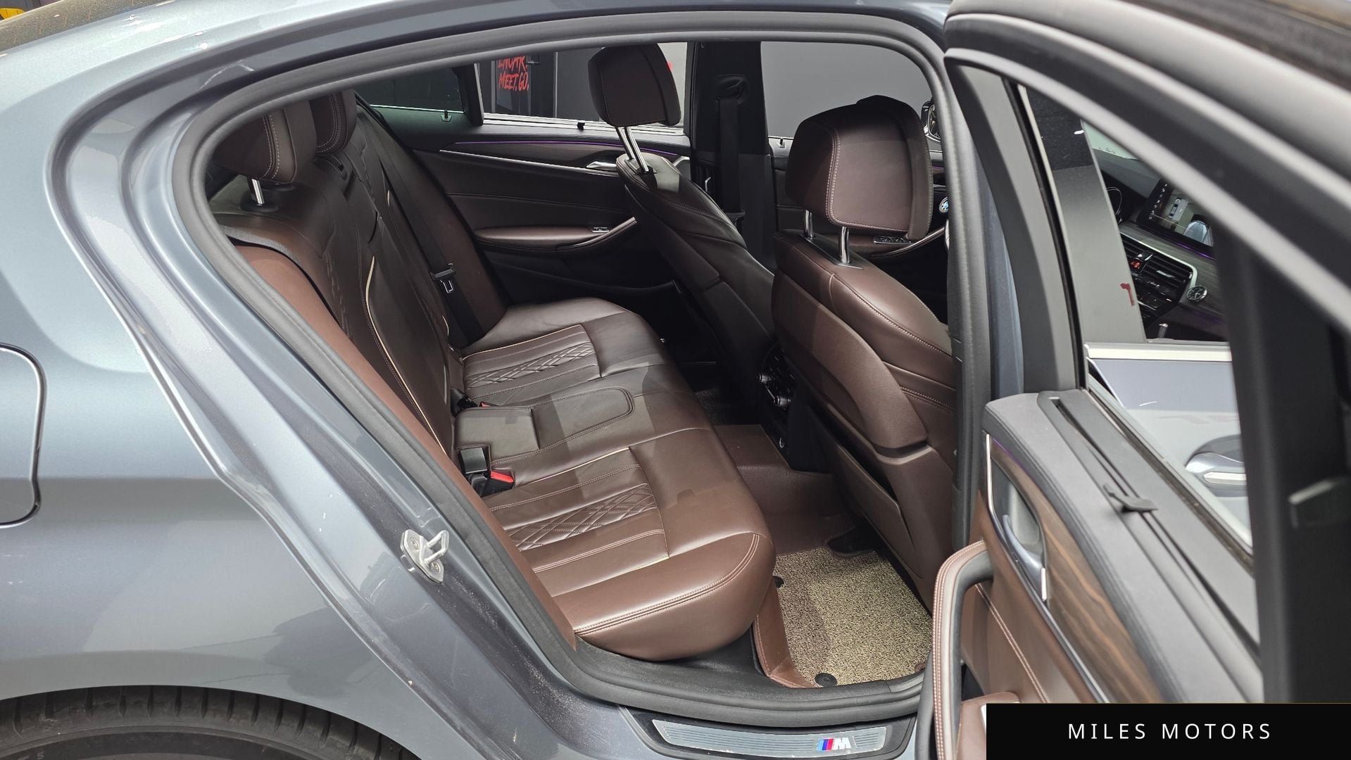 BMW 5 Series (G30) 2018 — миниатюра 11