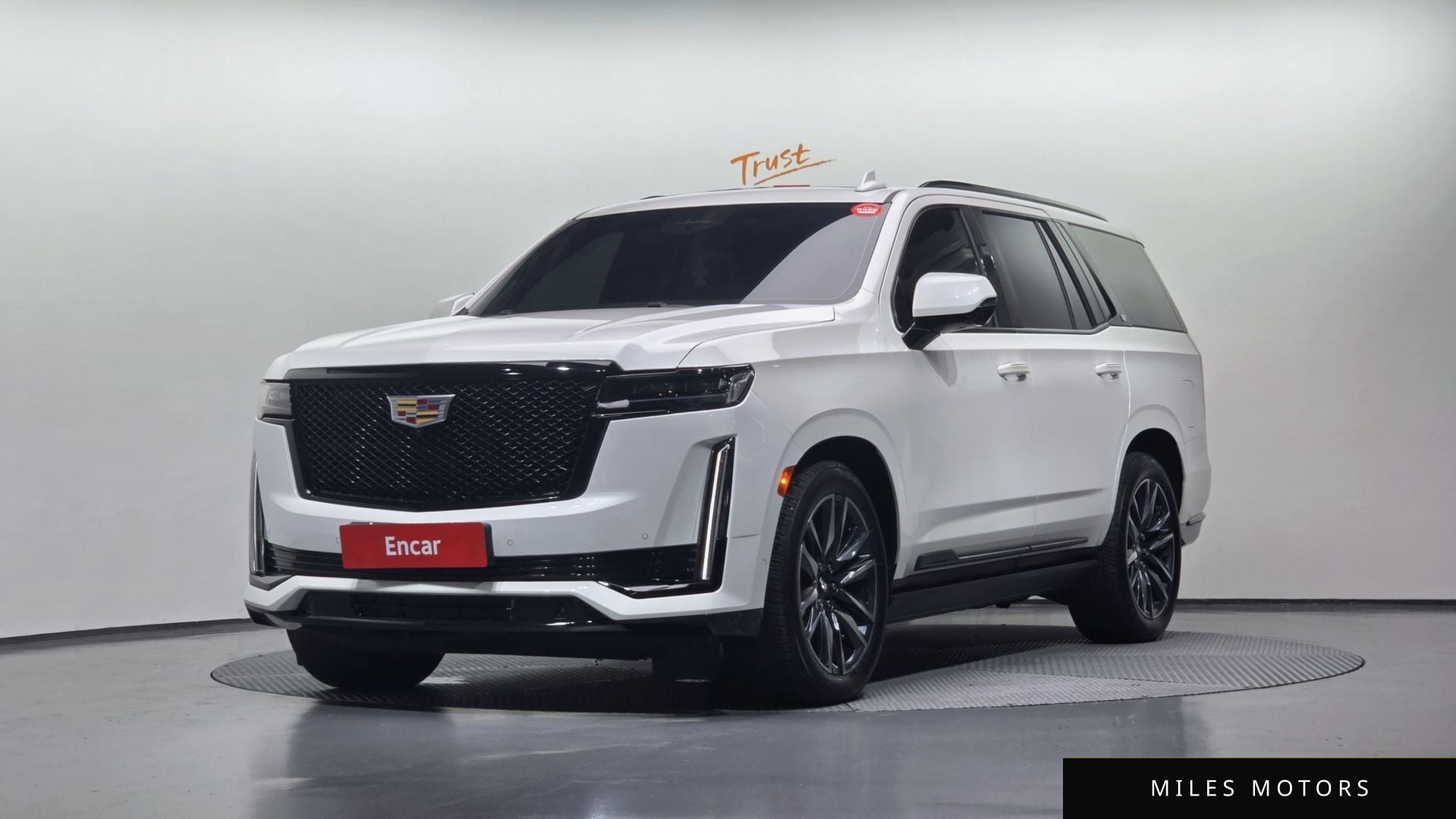 Cadillac Escalade 2021 — фото 1 из 12