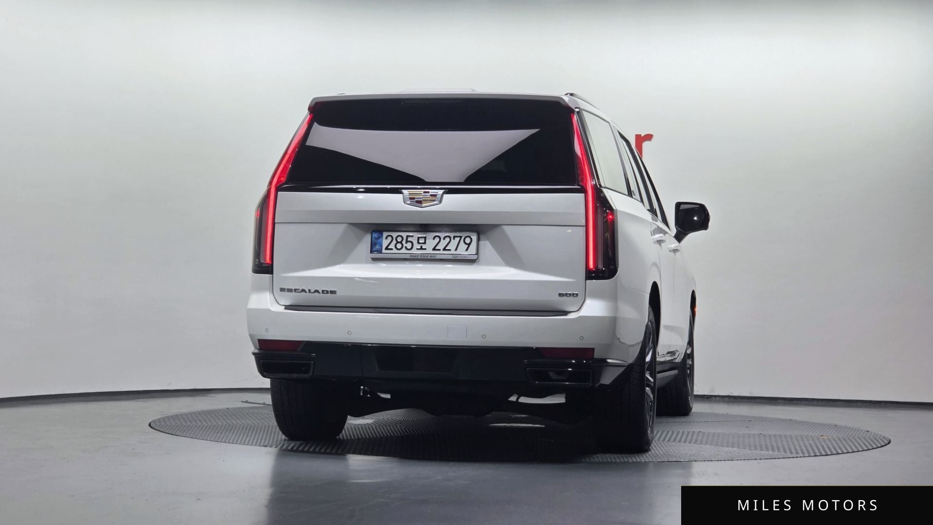 Cadillac Escalade 2021 — миниатюра 4