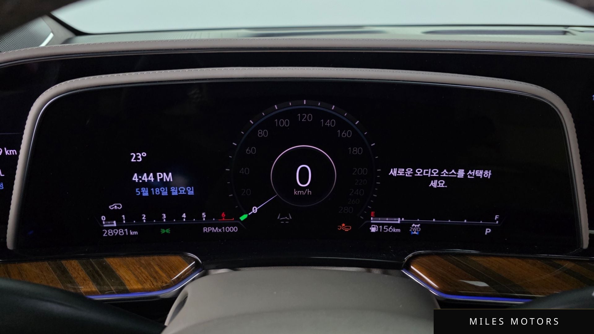 Cadillac Escalade 2021 — миниатюра 11