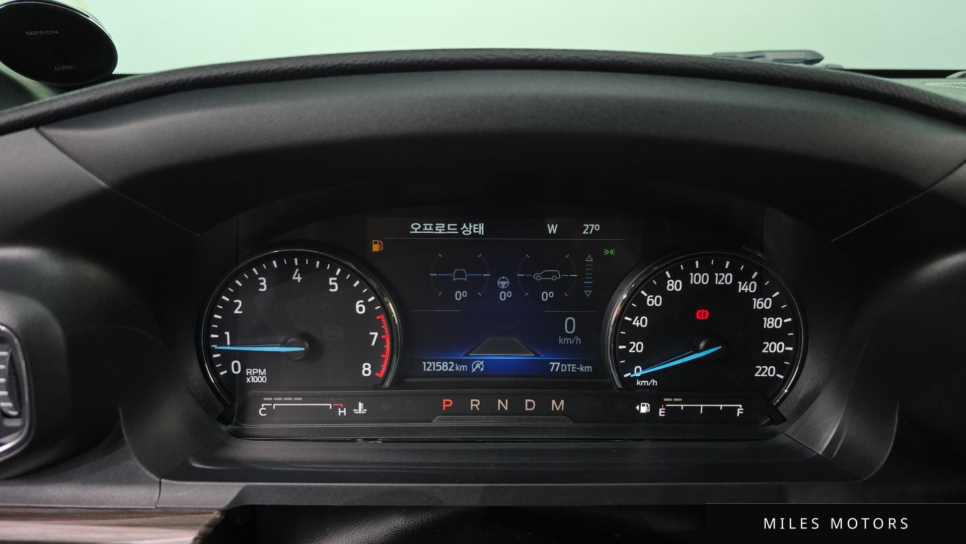 Ford Explorer 2020 — миниатюра 8