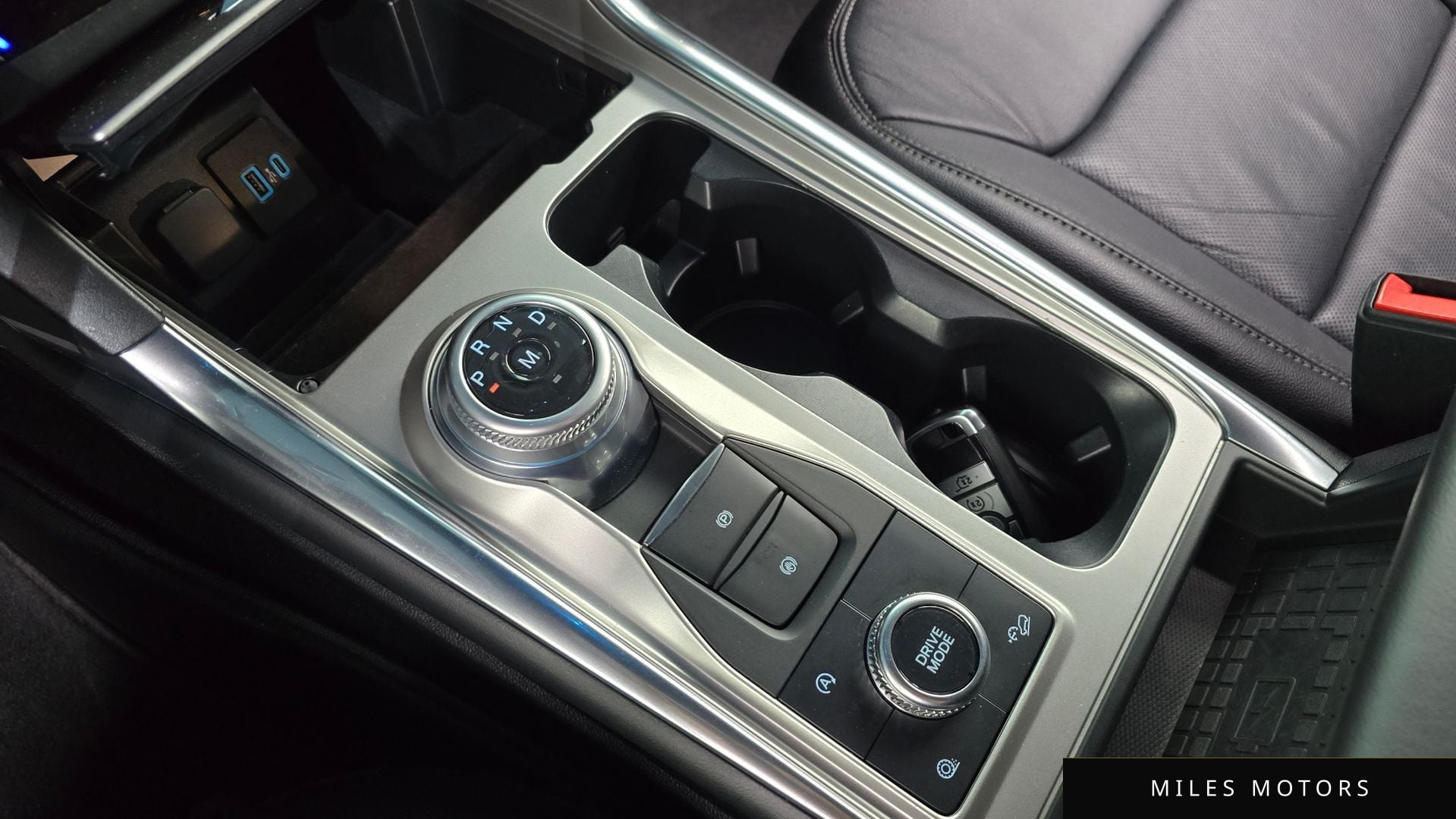 Ford Explorer 2020 — миниатюра 9