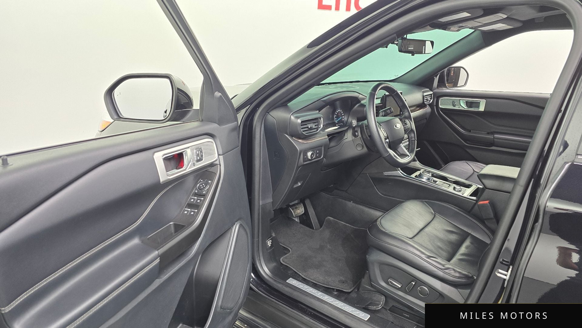 Ford Explorer 2020 — миниатюра 10