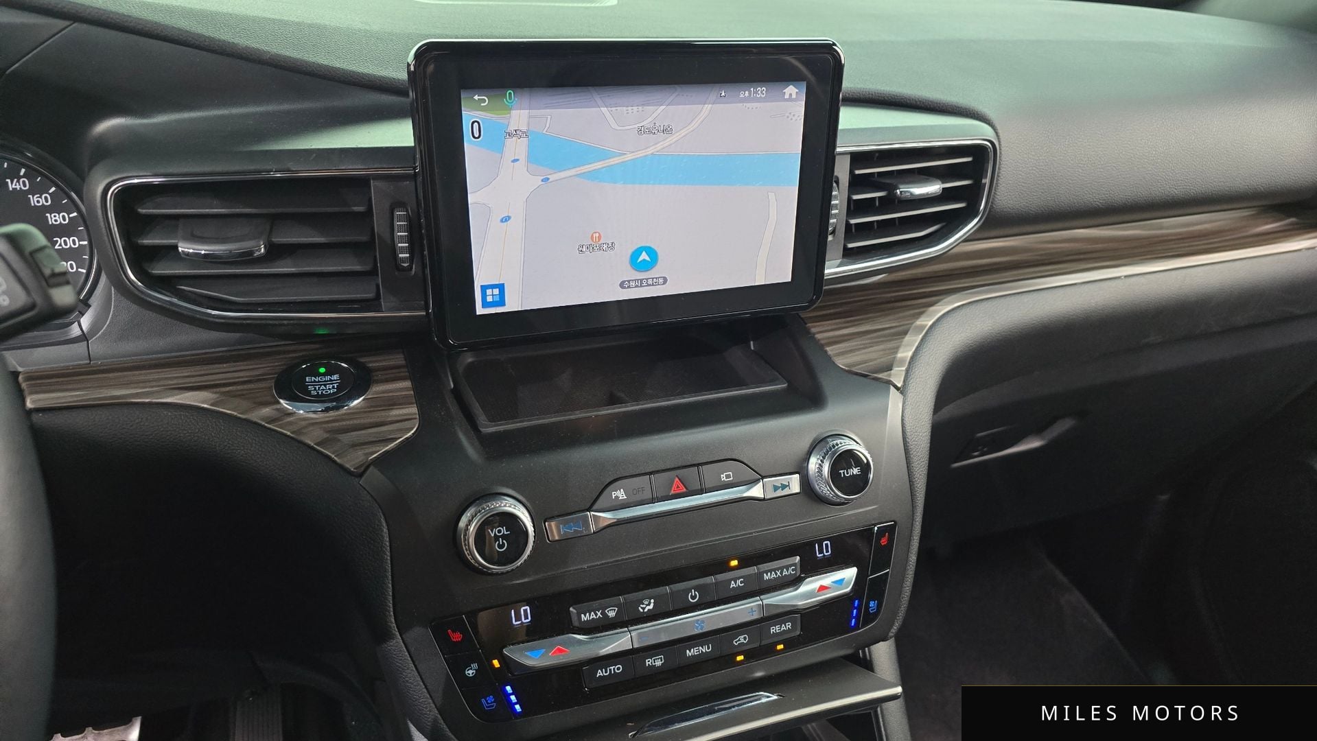 Ford Explorer 2020 — миниатюра 12