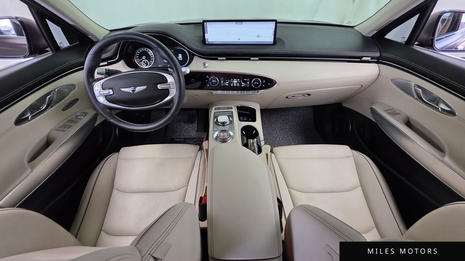 Genesis GV70 2022 — миниатюра 10