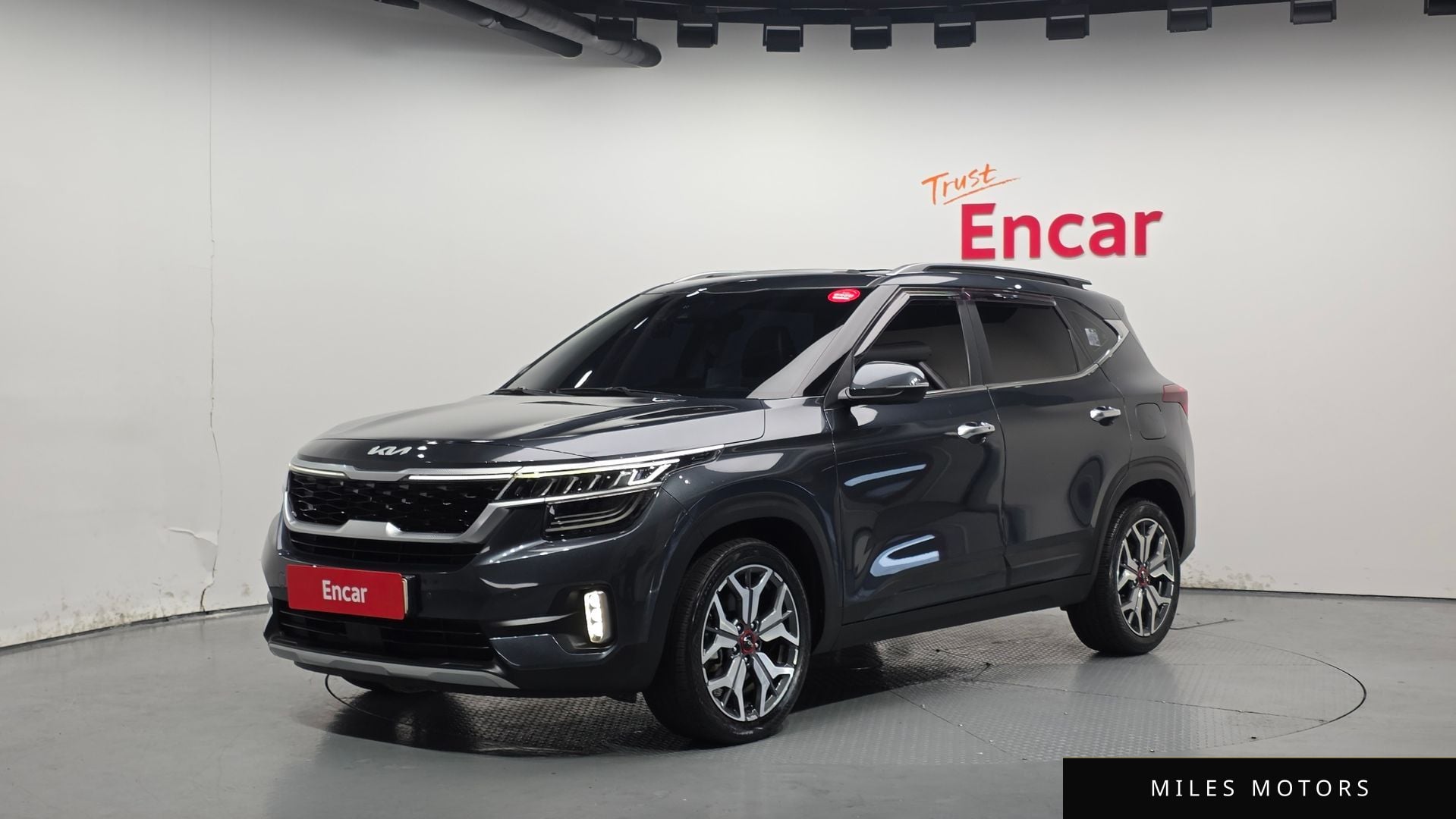 Kia Seltos 2023 — фото 1 из 12