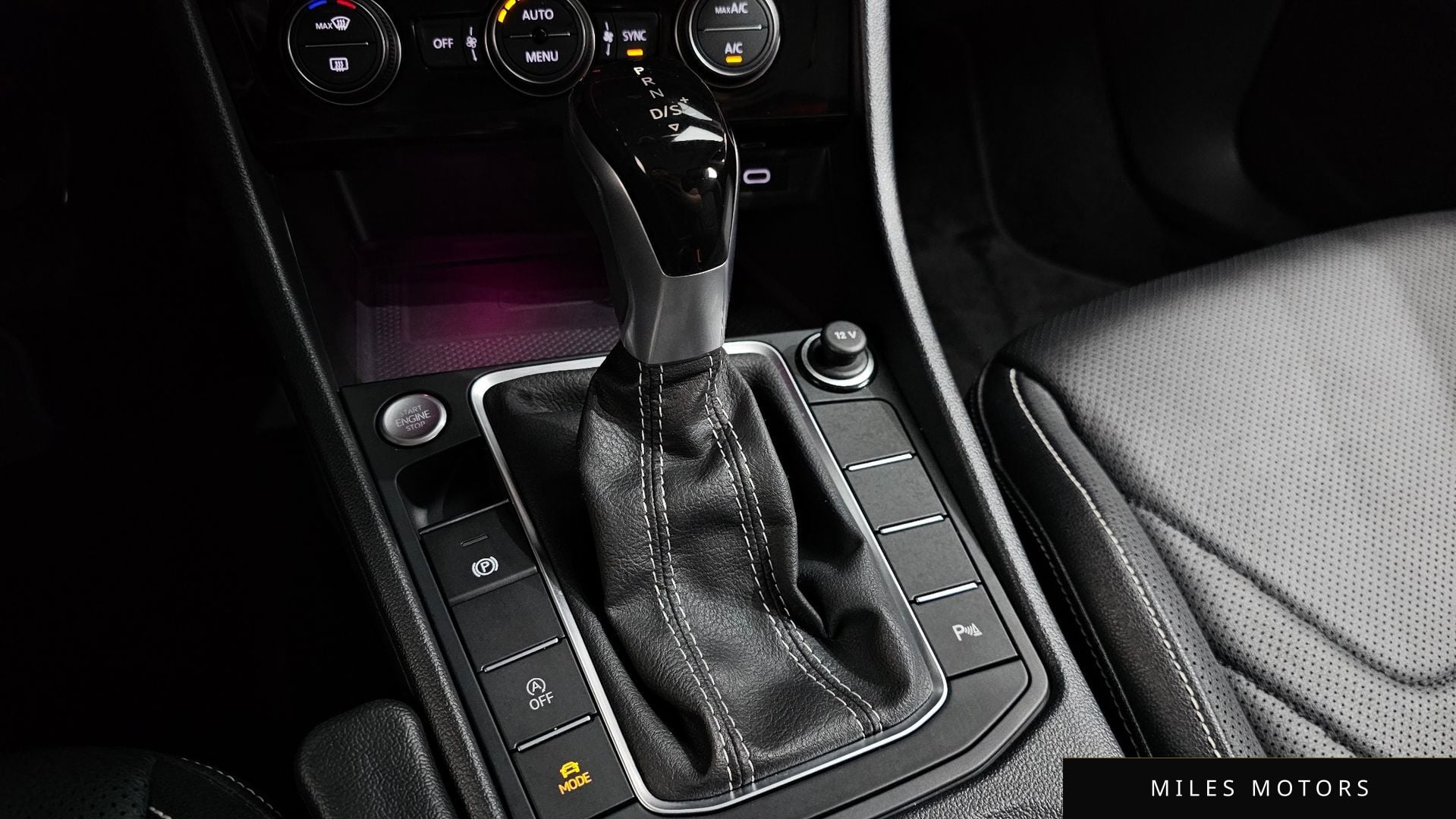Volkswagen Jetta 2023 — миниатюра 9