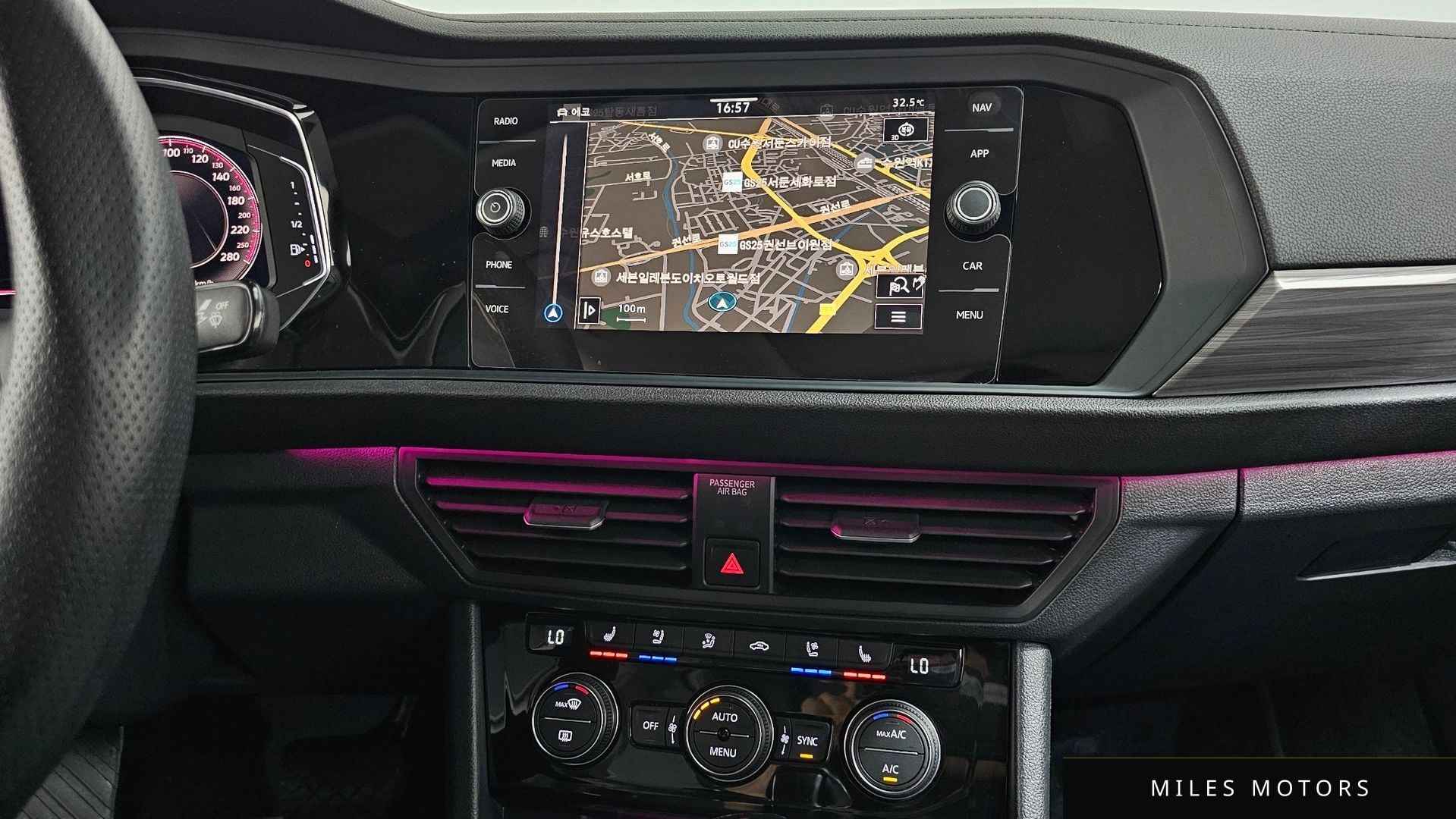 Volkswagen Jetta 2023 — миниатюра 12