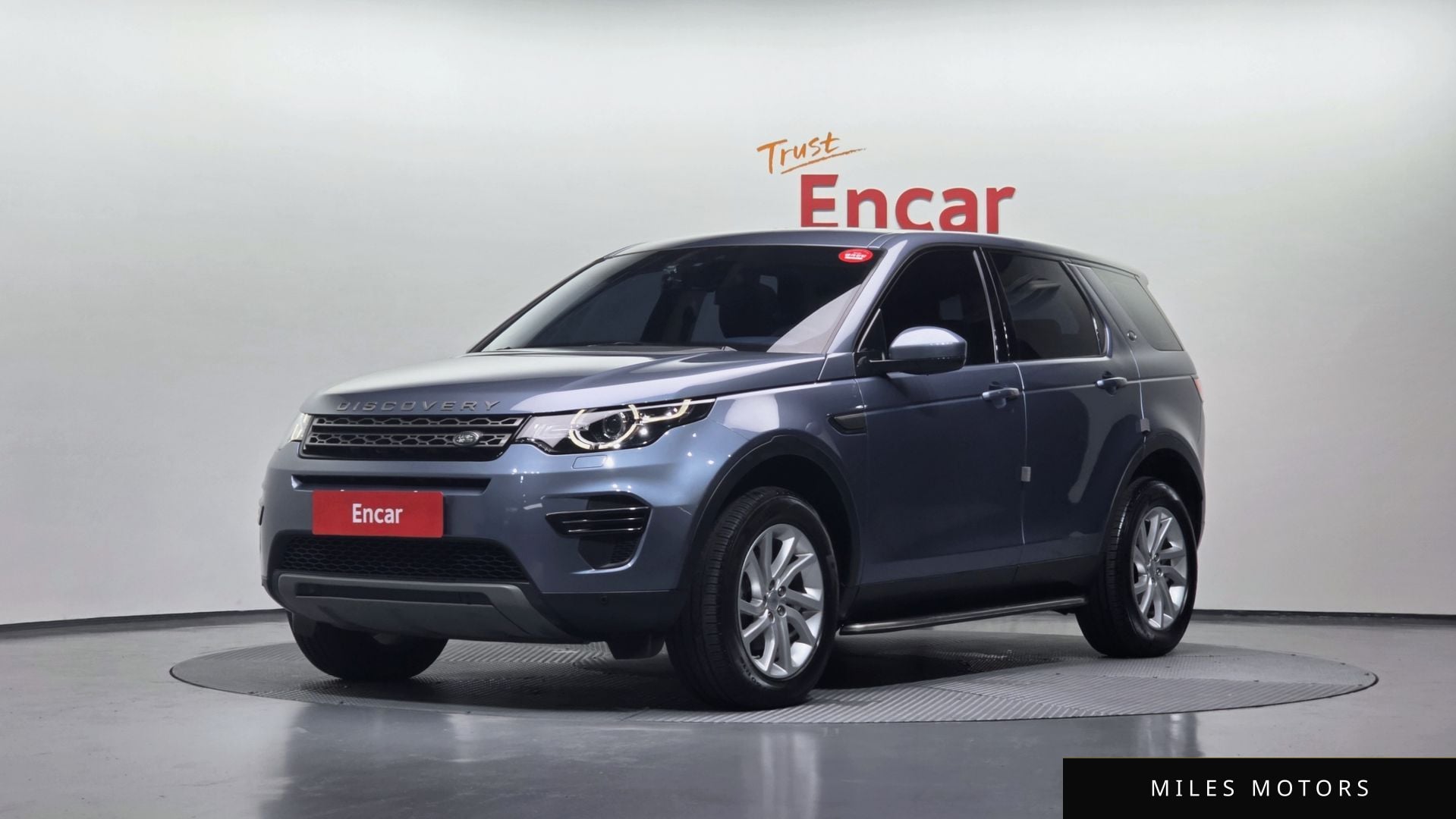 Land Rover Discovery Sport 2019 — фото 1 из 12