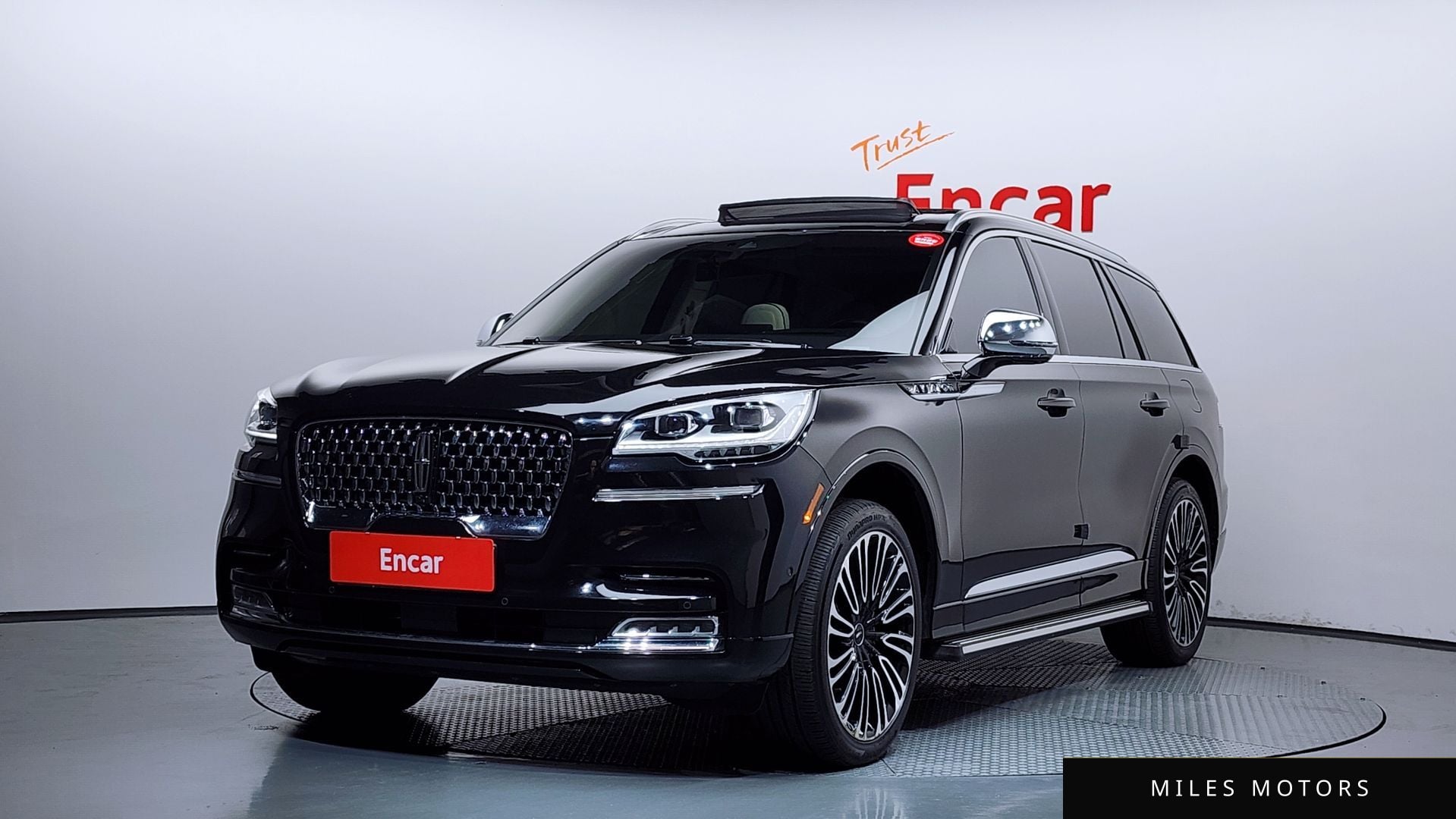 Lincoln Aviator 2020 — фото 1 из 12