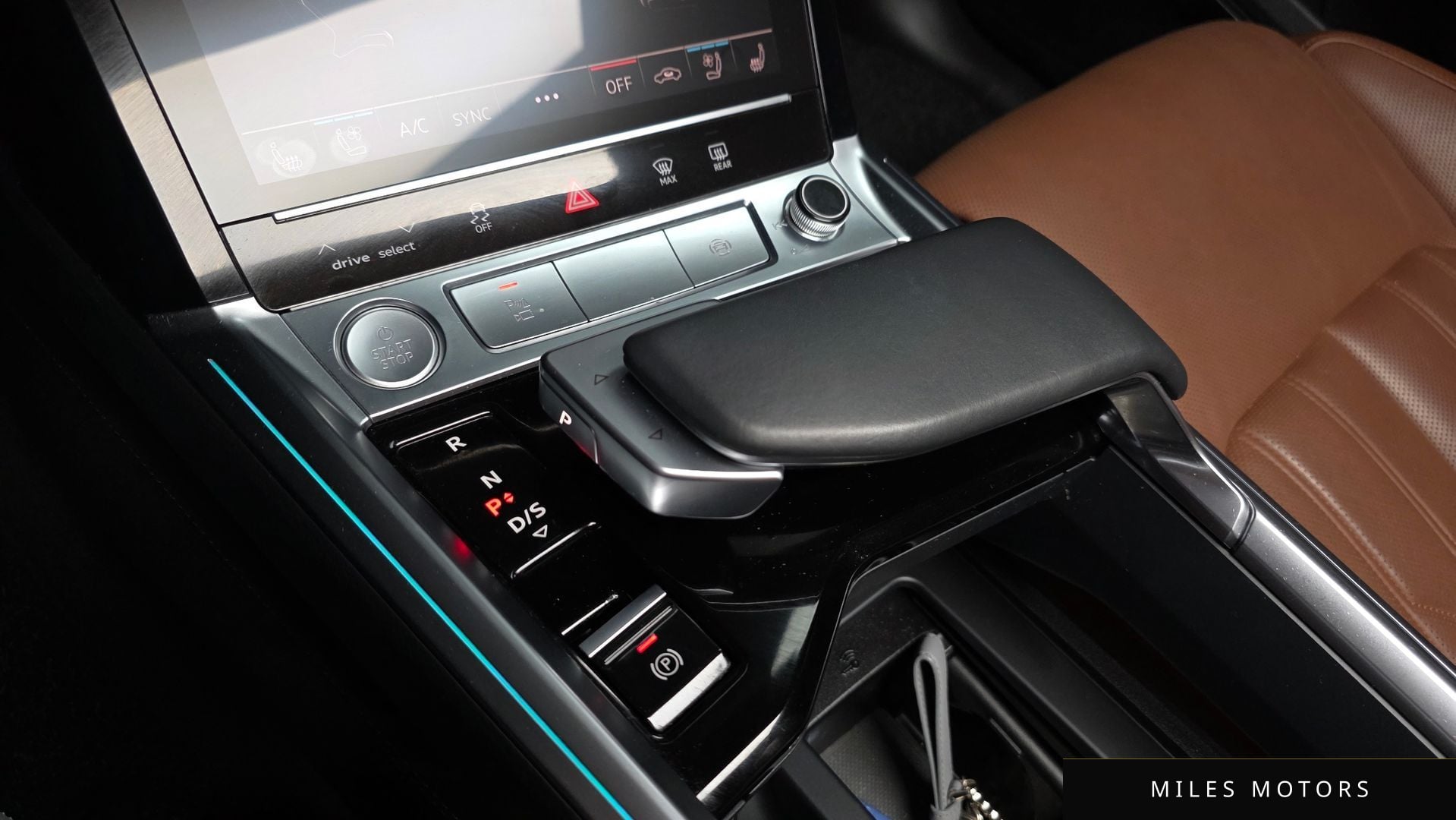 Audi e-tron 2020 — миниатюра 12