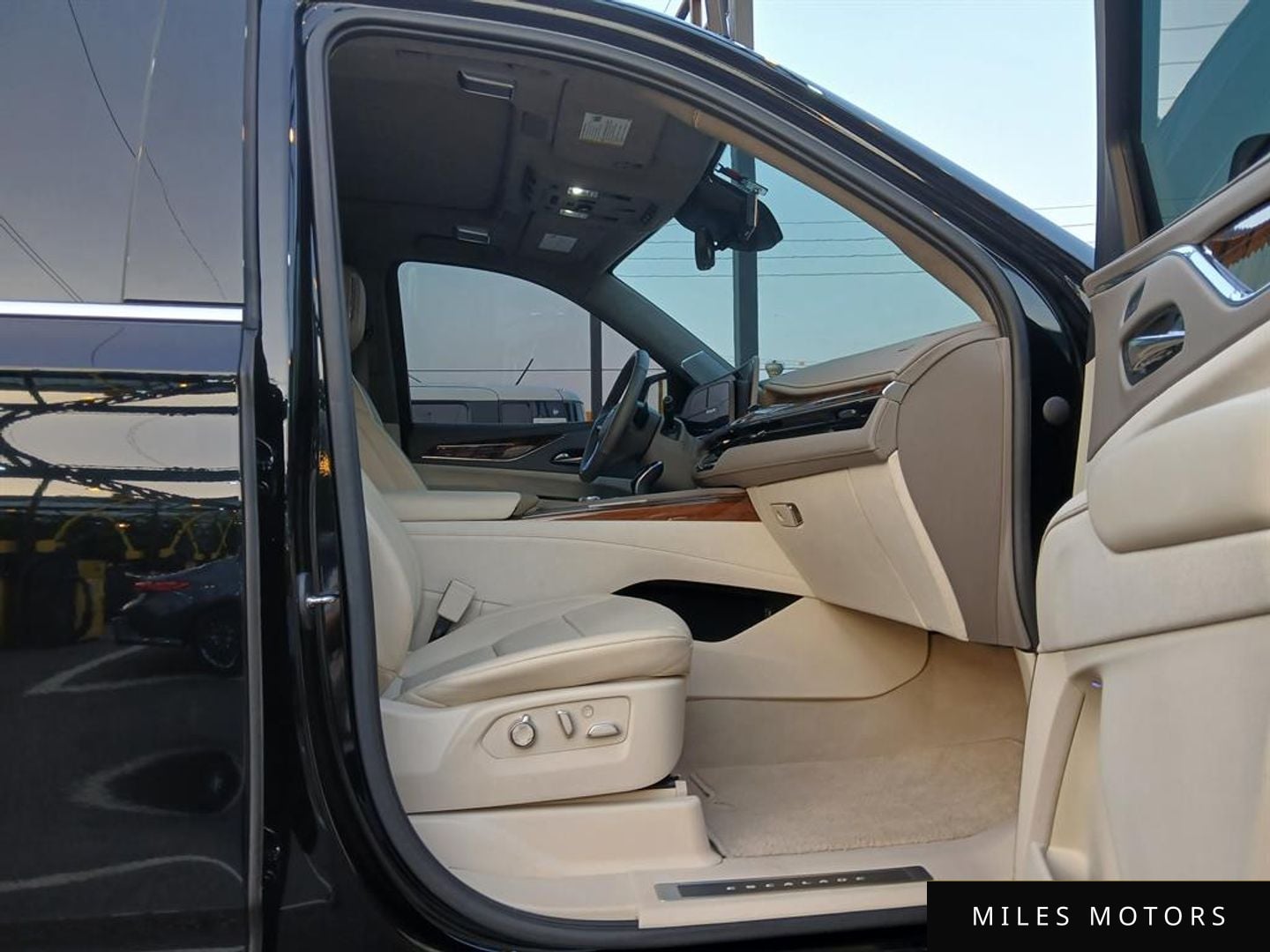 Cadillac Escalade 2021 — миниатюра 5