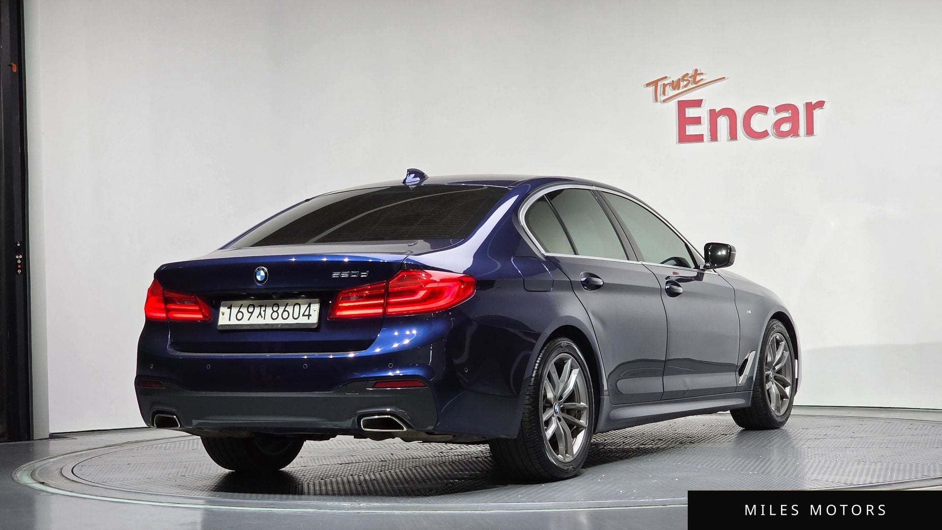BMW 5 Series (G30) 2020 — миниатюра 2