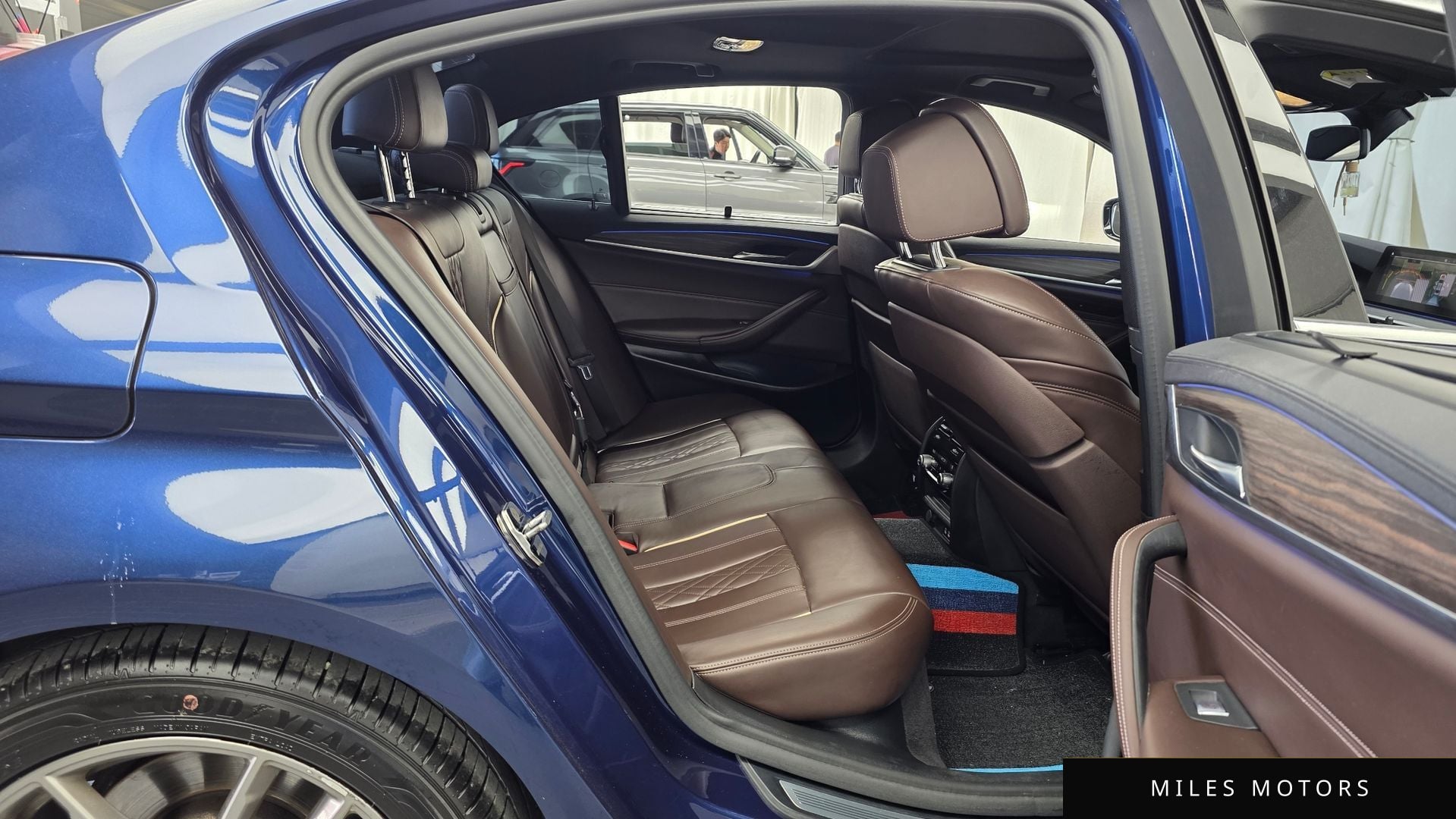 BMW 5 Series (G30) 2020 — миниатюра 12