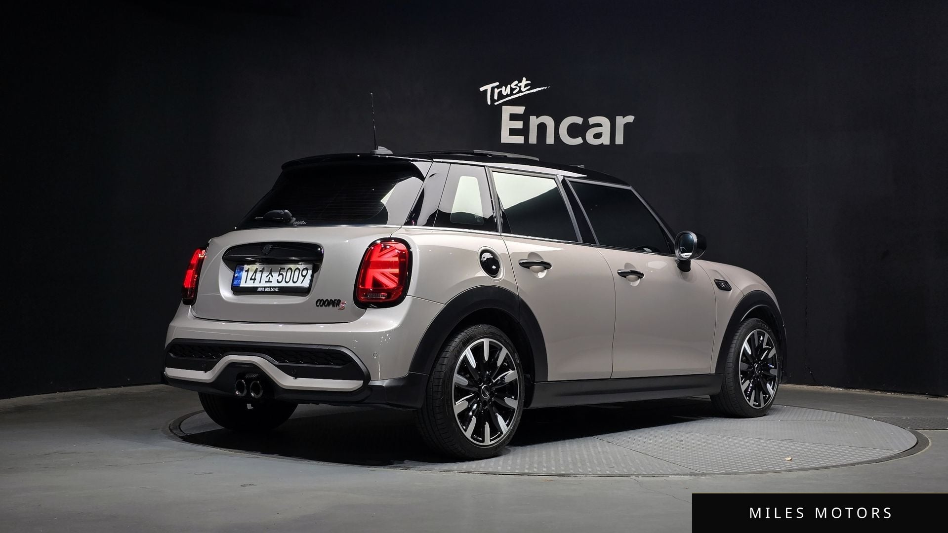 MINI Cooper S 2023 — миниатюра 2