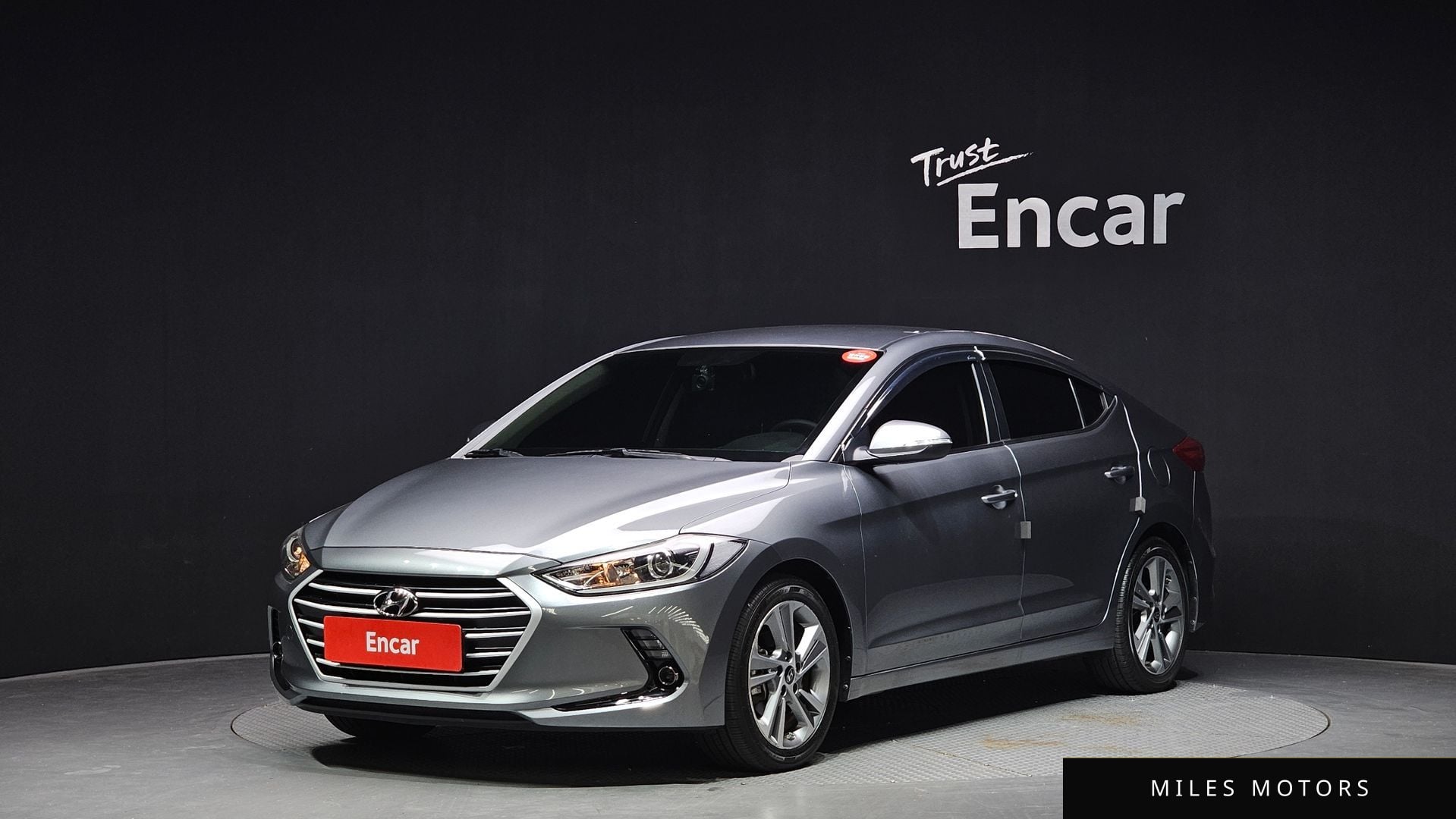 Hyundai AVANTE 2018 — фото 1 из 12