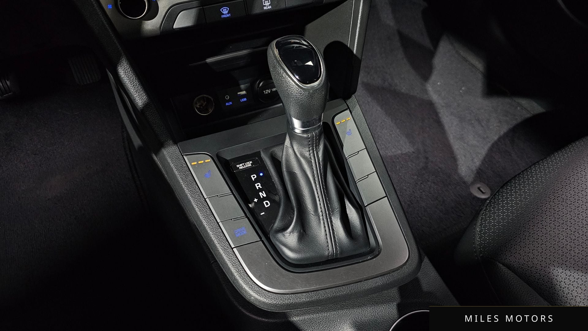 Hyundai AVANTE 2018 — миниатюра 12