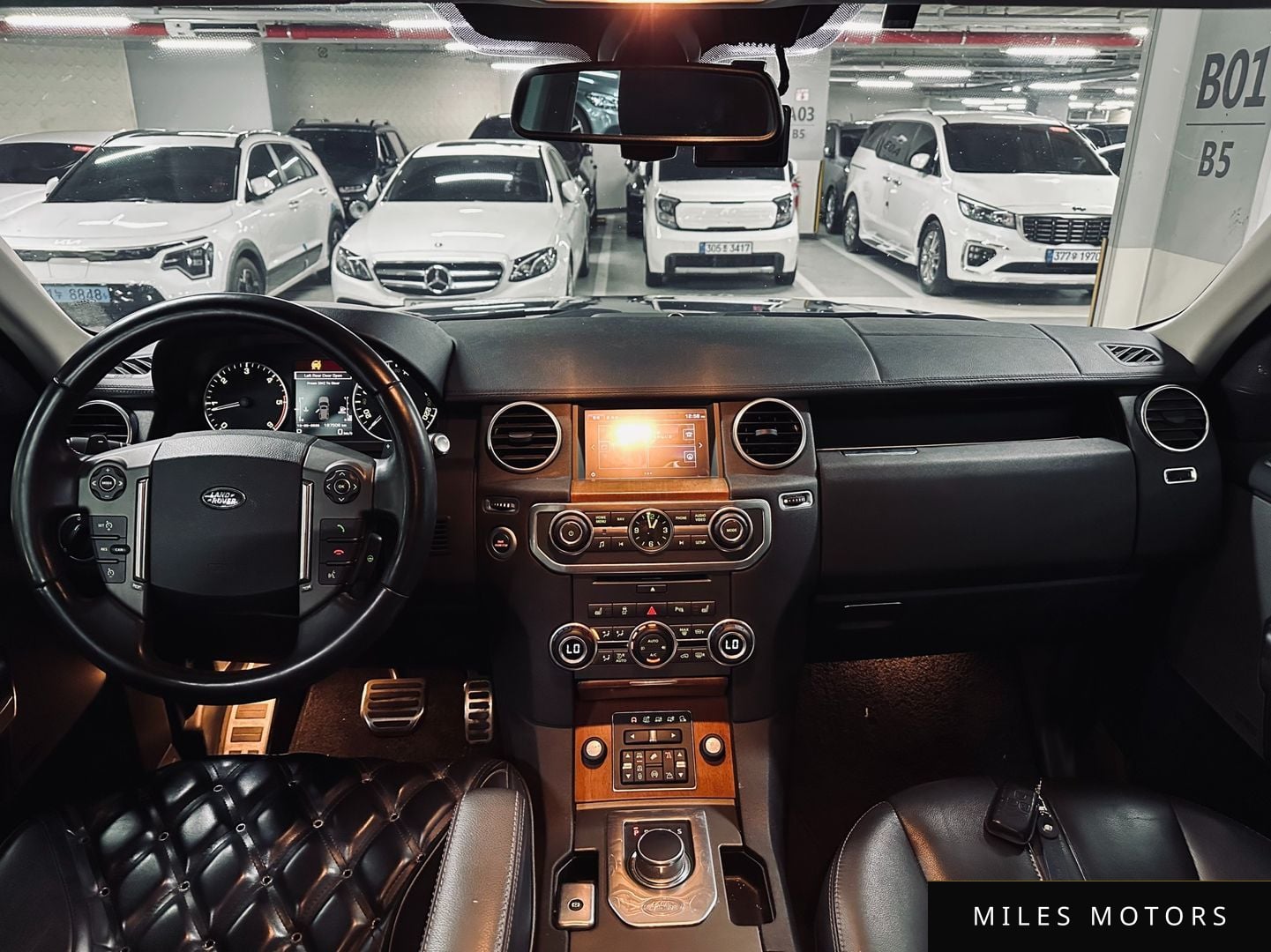Land Rover Discovery 2016 — миниатюра 7