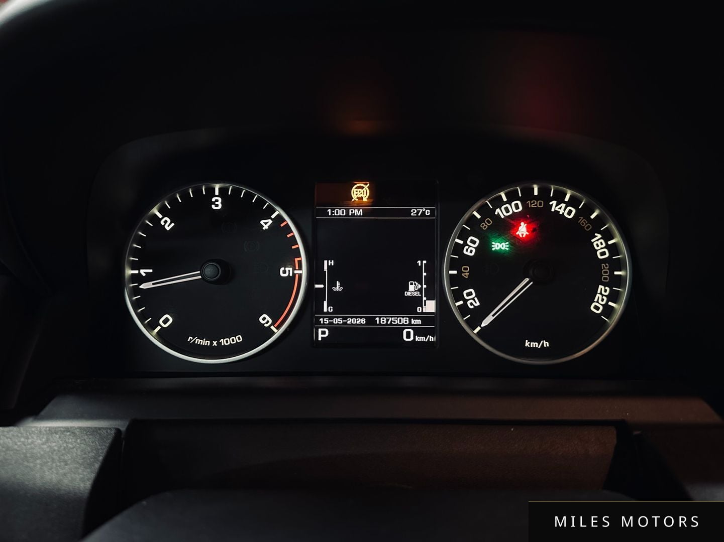 Land Rover Discovery 2016 — миниатюра 8