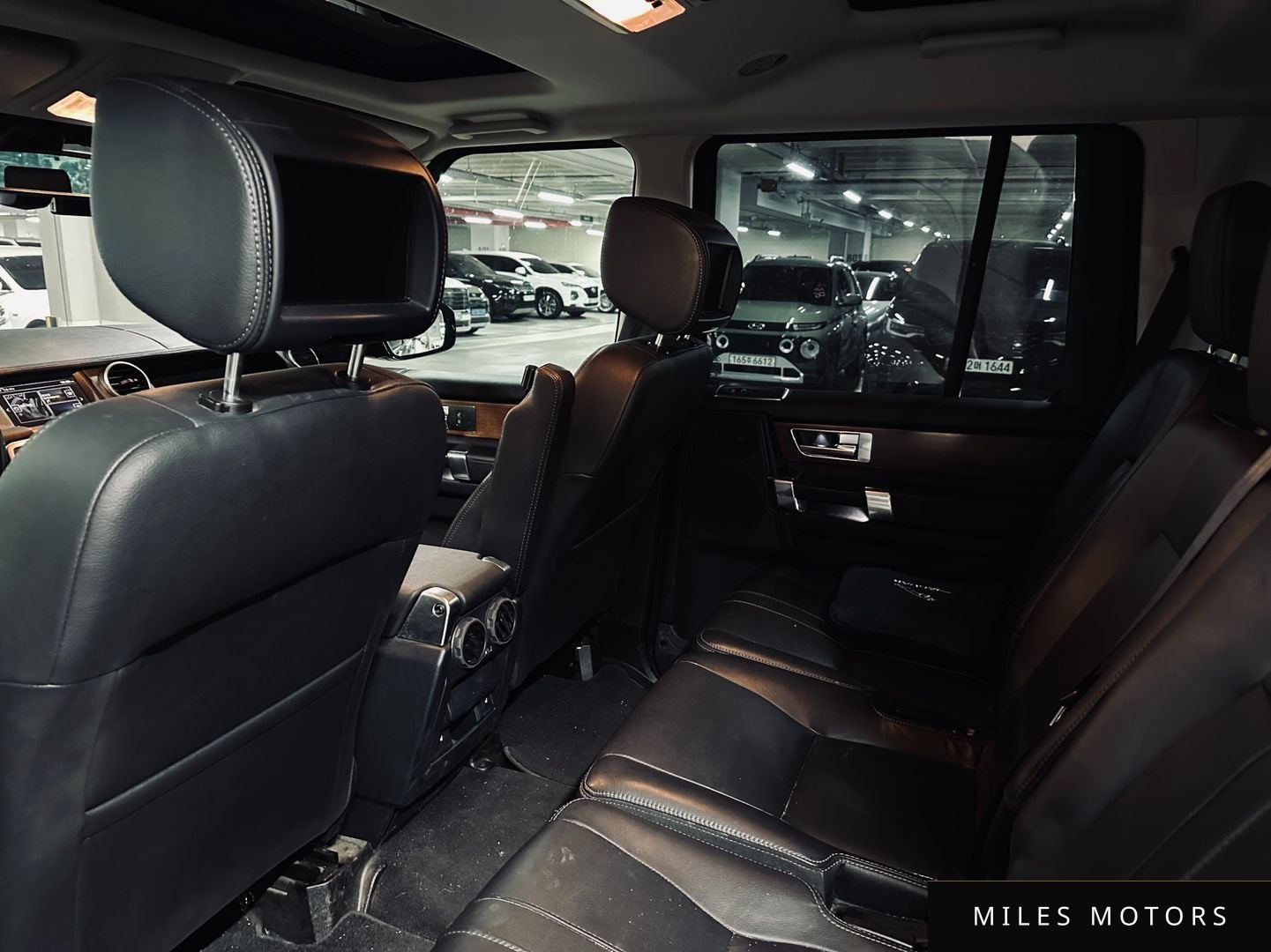 Land Rover Discovery 2016 — миниатюра 11