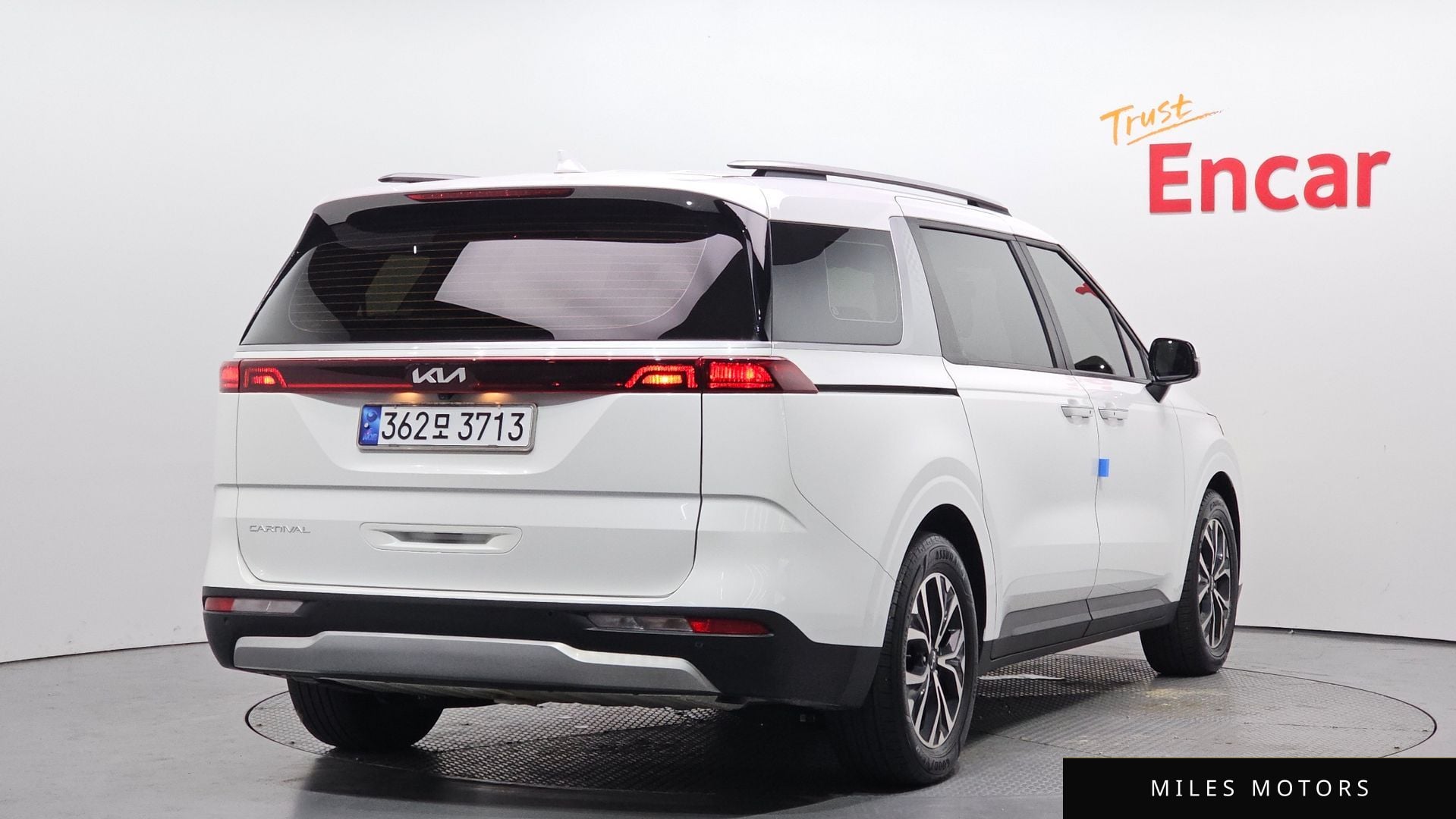 Kia Carnival 2022 — миниатюра 2