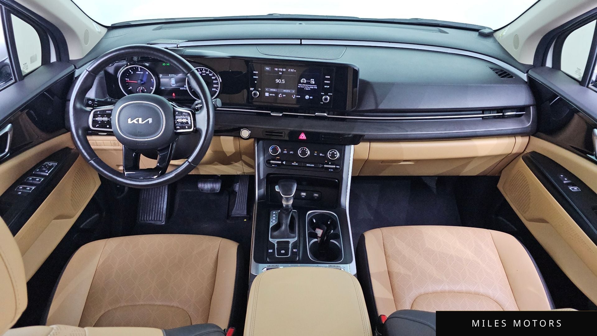 Kia Carnival 2022 — миниатюра 10
