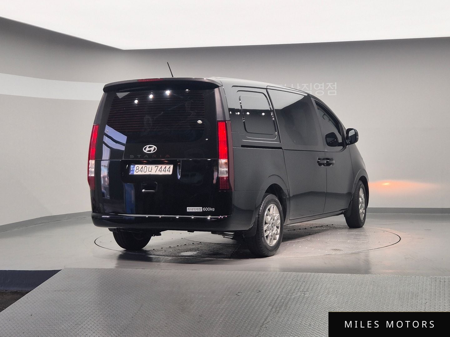 Hyundai Staria 2025 — миниатюра 5
