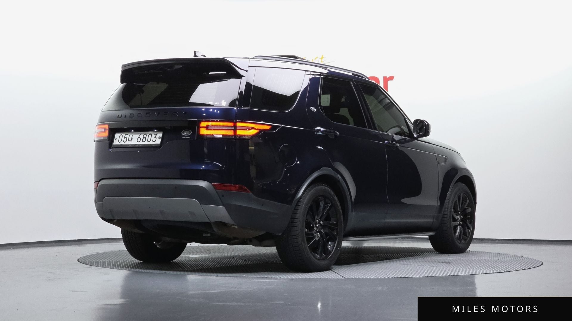 Land Rover Discovery 2019 — фото 1 из 12