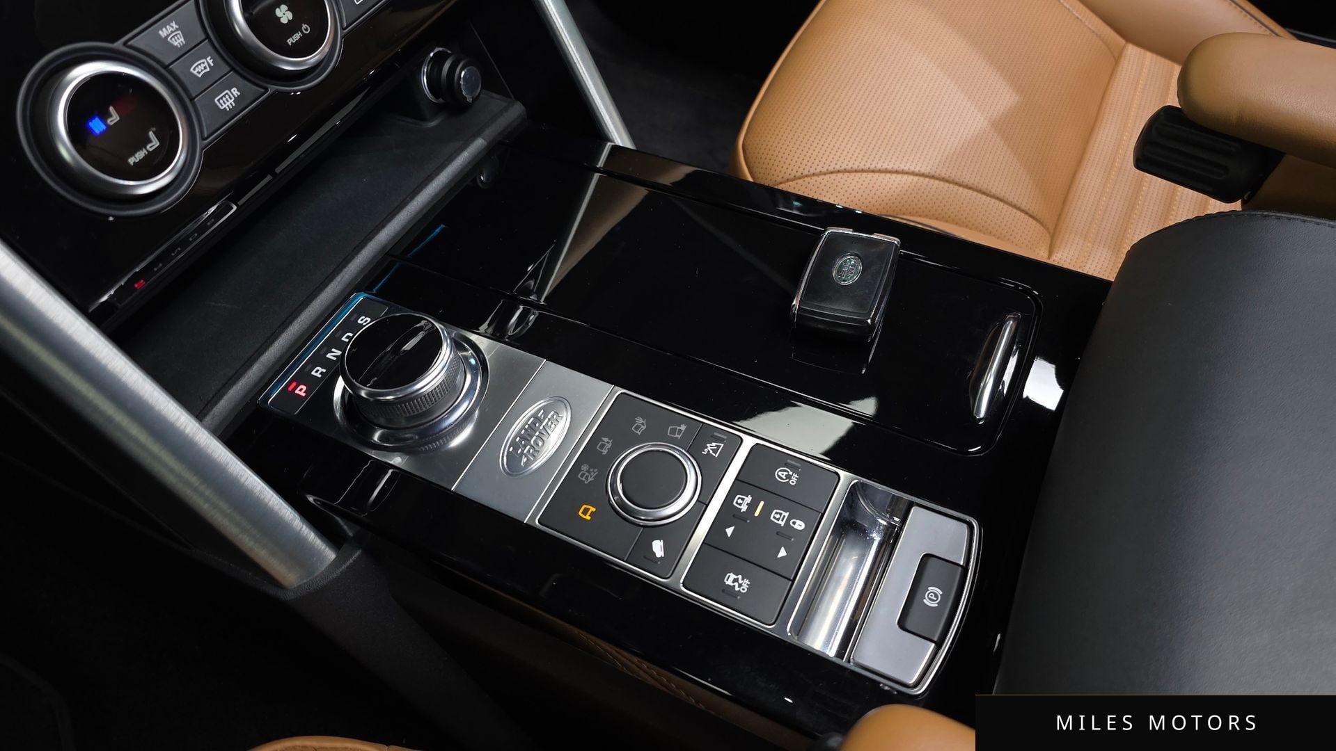 Land Rover Discovery 2019 — миниатюра 11