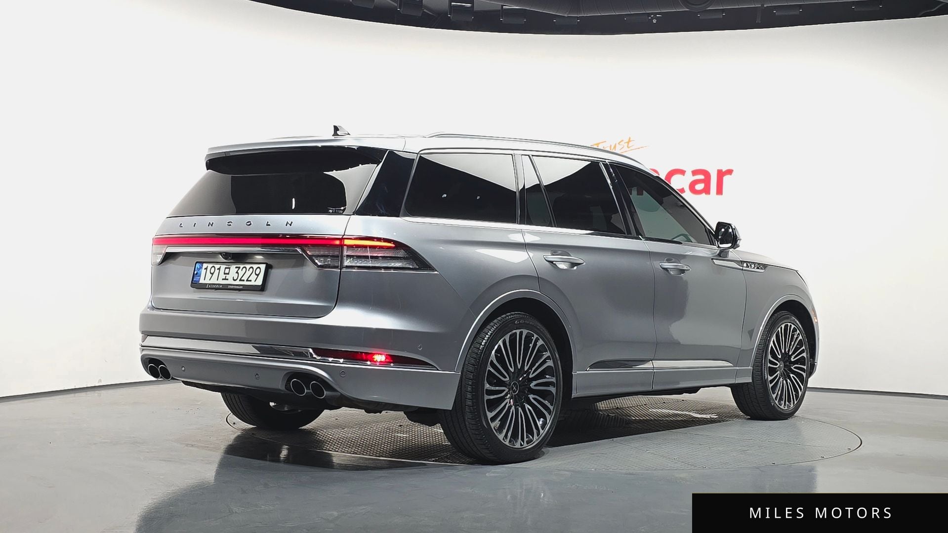 Lincoln Aviator 2021 — миниатюра 2