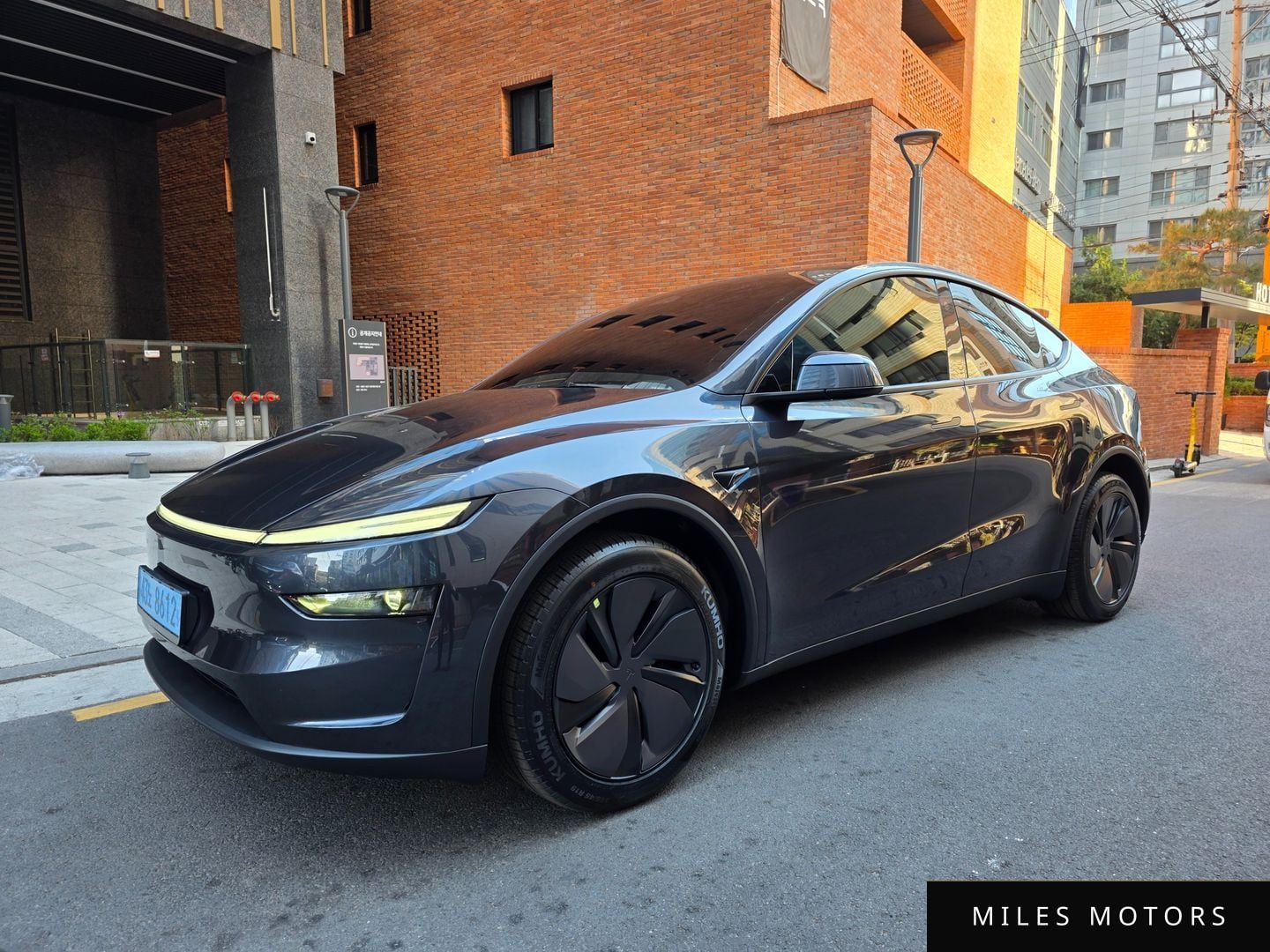 Tesla Model Y 2026 — миниатюра 2