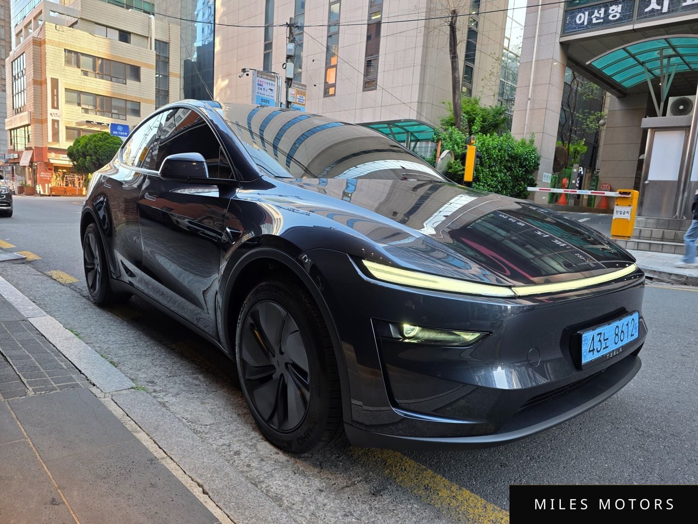 Tesla Model Y 2026 — миниатюра 3