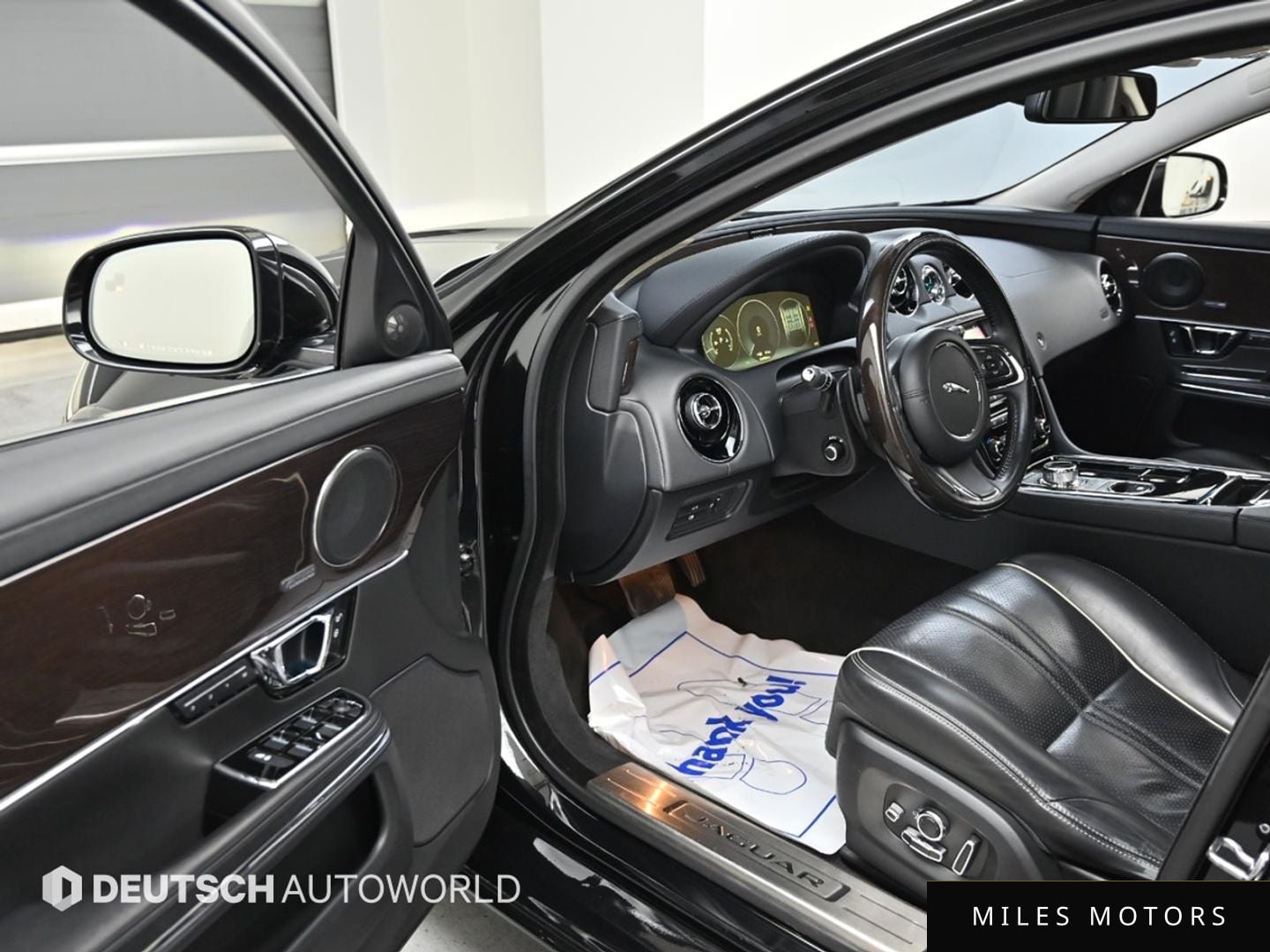 Jaguar All New XJ 2016 — миниатюра 11