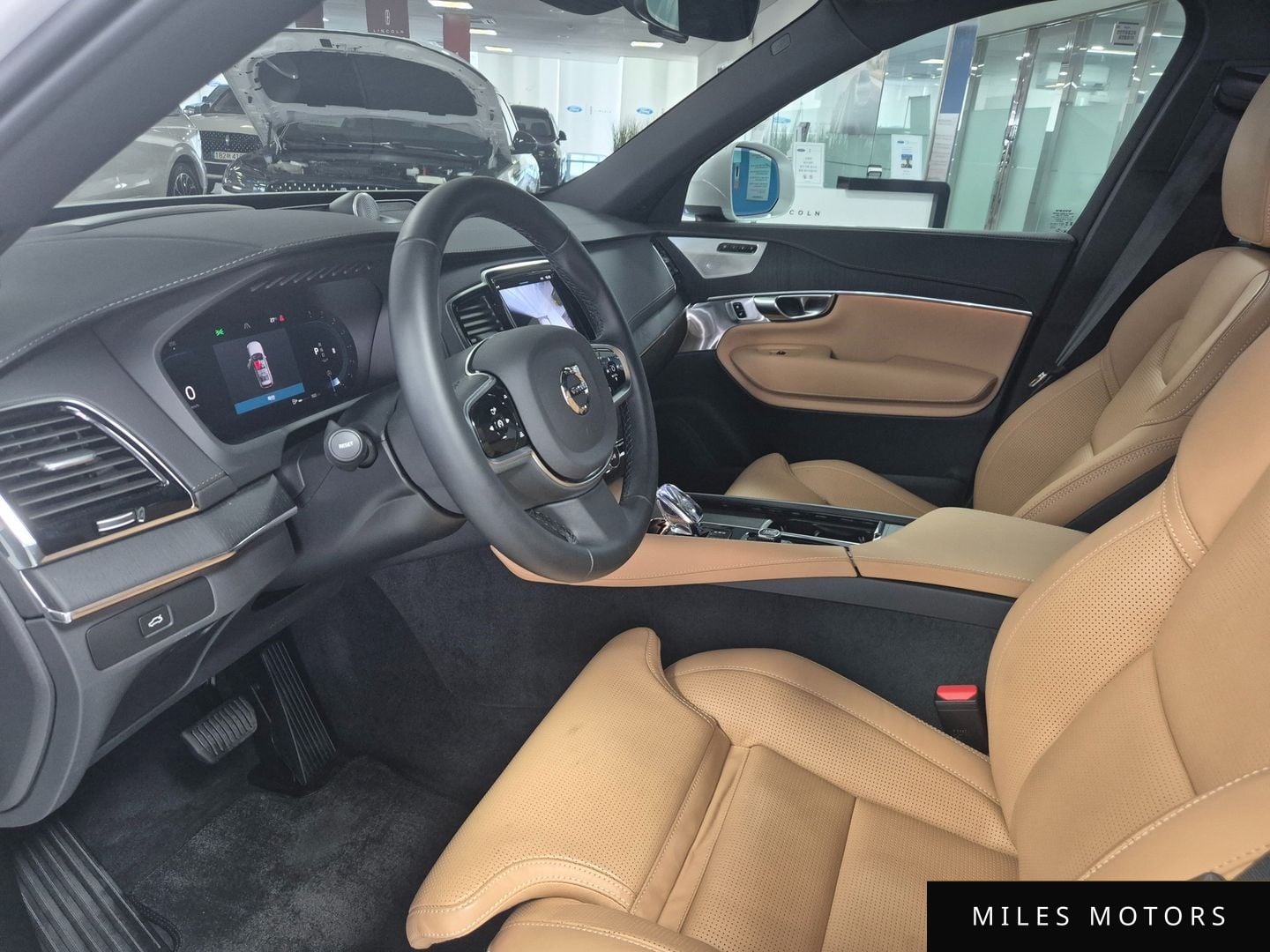 Volvo XC90 2025 — миниатюра 9